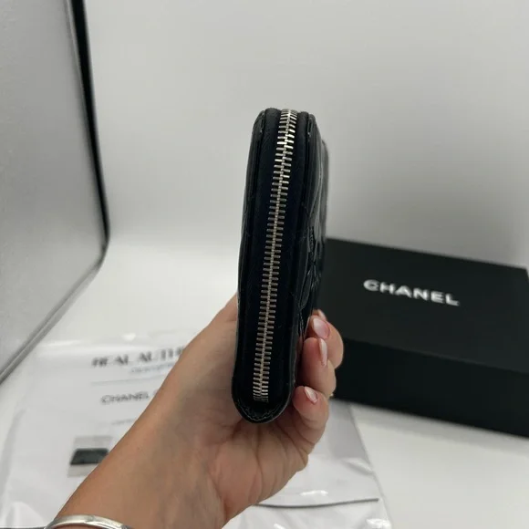 Chanel Patent Leather Black Quilted Organizer Wallet w/ COA - Picture 4 of 11